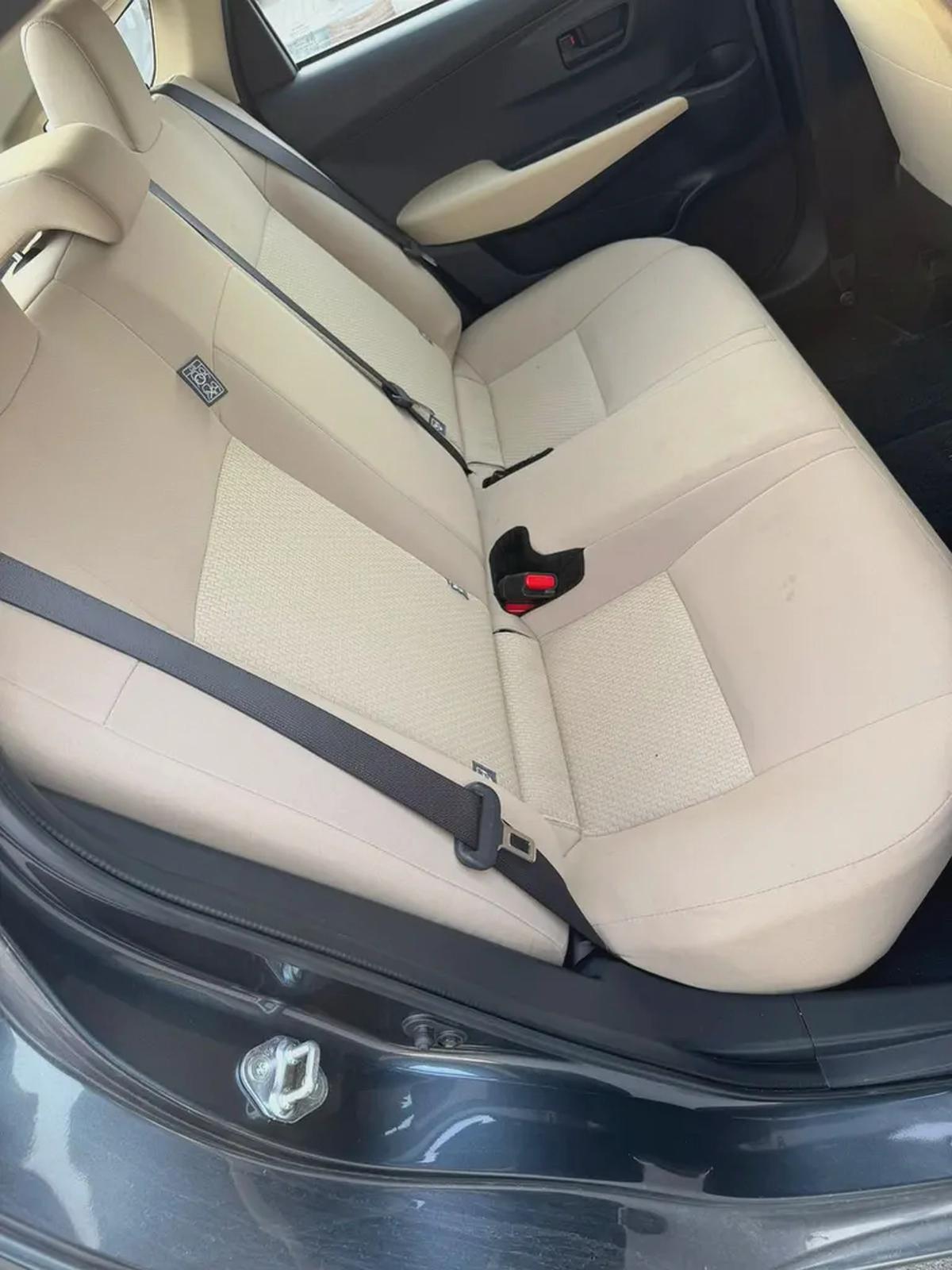 2023 Toyota Yaris SE - GCC Specs - Like New!-13-13