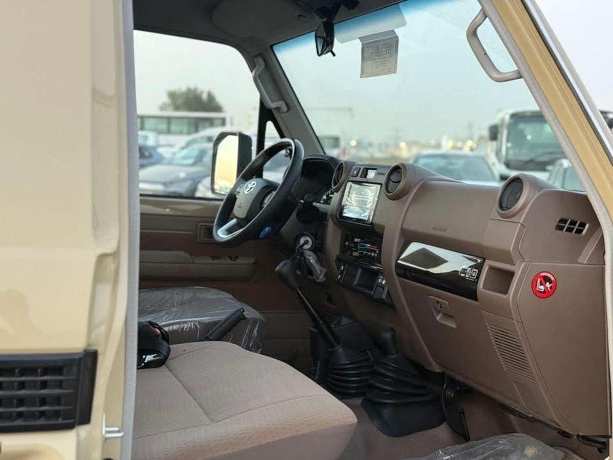 Toyota Land Cruiser Pick Up Single Cab Std 4.0L-5-5