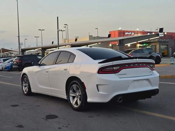 دودج تشارجر 2018 مواصفات خليجية بحالة جيدة