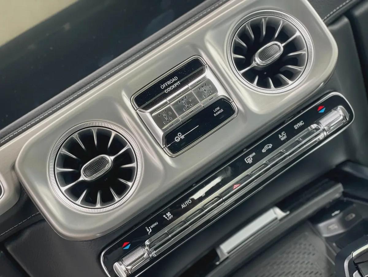 Mercedes-Benz • G-Class • G 63 AMG-14-14