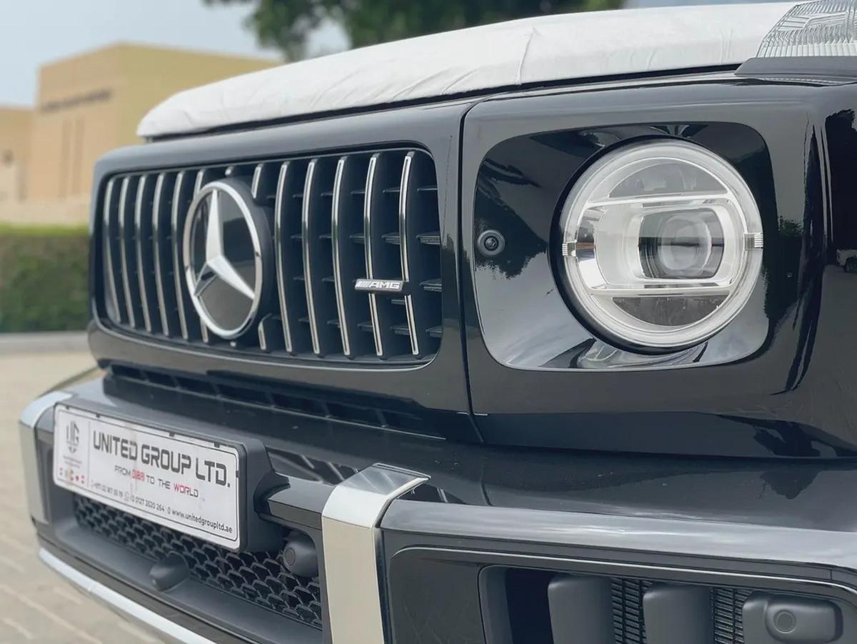 Mercedes-Benz • G-Class • G 63 AMG-18-18