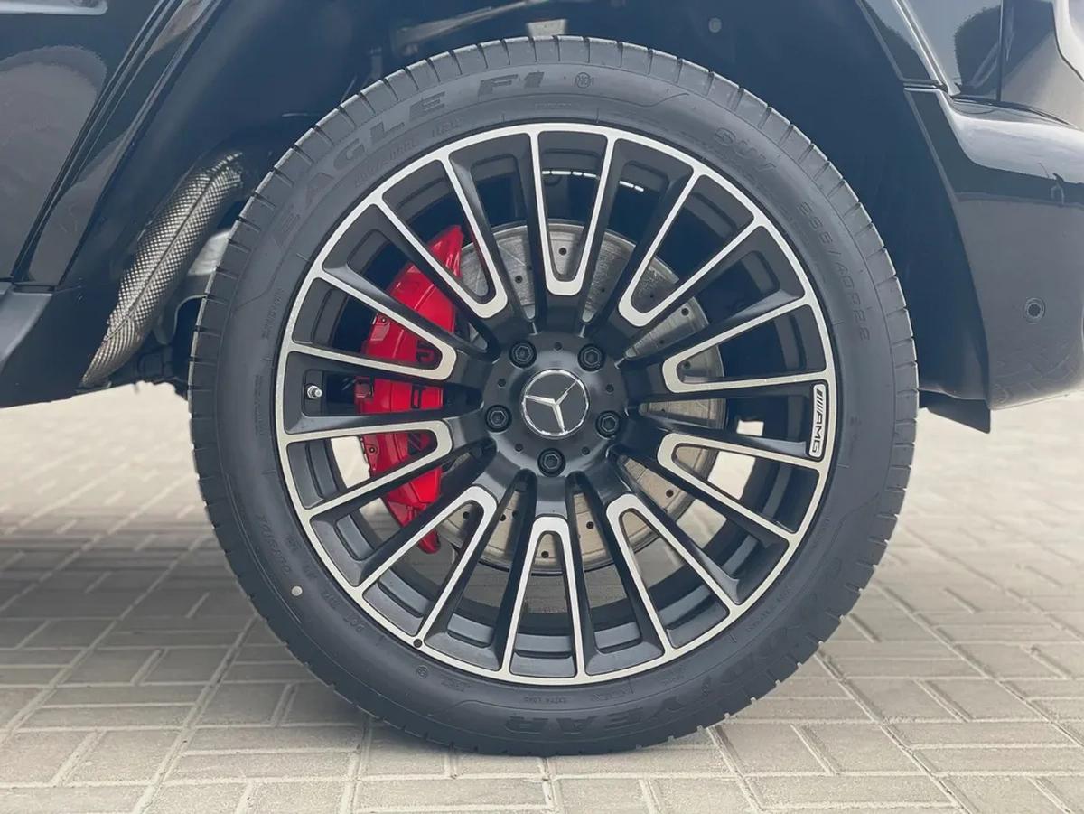 Mercedes-Benz • G-Class • G 63 AMG-19-19