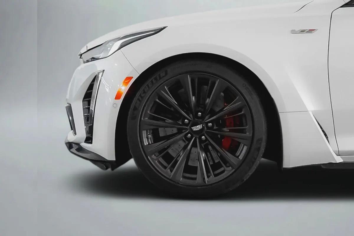 6,378 AED / 60 months / 0% DP | 2022 Cadillac CT5-V Blackwing / Agency Warranty Service Contra-5-5