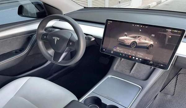 Tesla Model Y LONG RANGE AWD GCC SPECIFICATION -TESLA CENTRE DUBAI - AED 150,000