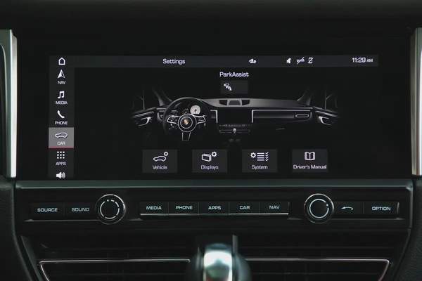 PORSCHE MACAN 2021 - GCC - FULLY LOADED - AMAZING CONDITION