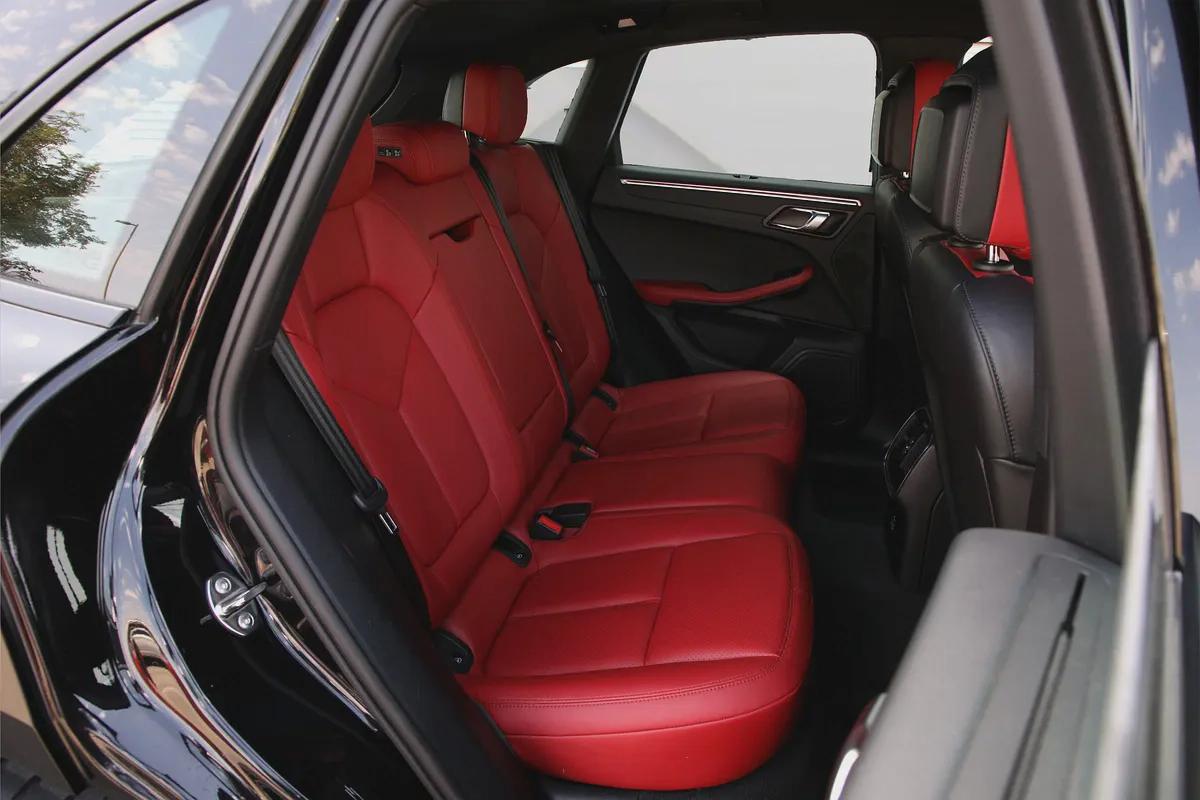 PORSCHE MACAN 2021 - GCC - FULLY LOADED - AMAZING CONDITION-17-17