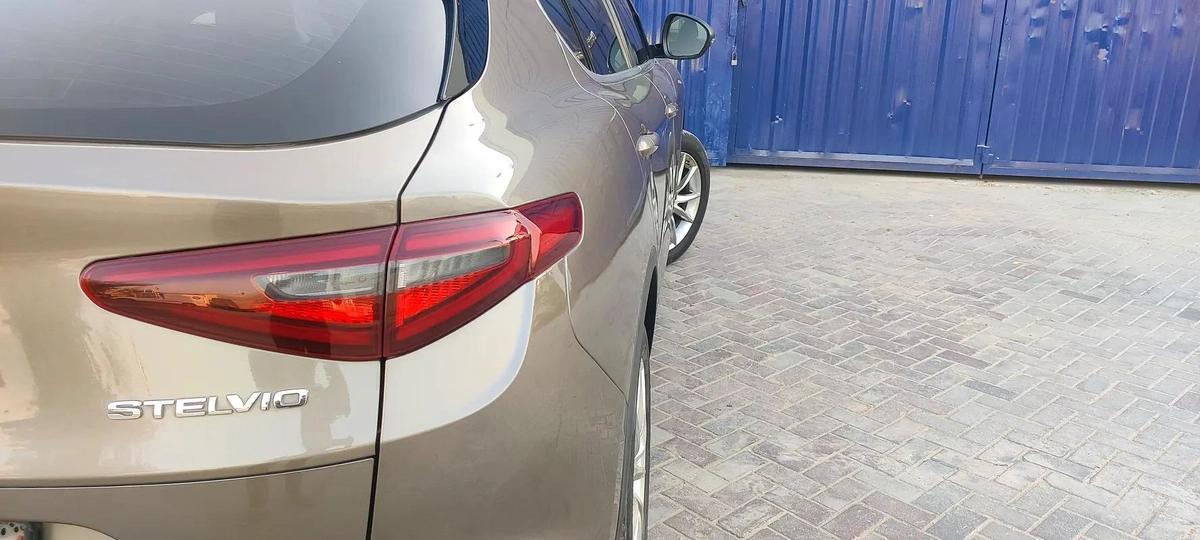 Alfa Romeo Stelvio 2018 | GCC | Single Owner | Full Agency Serviced-12-12