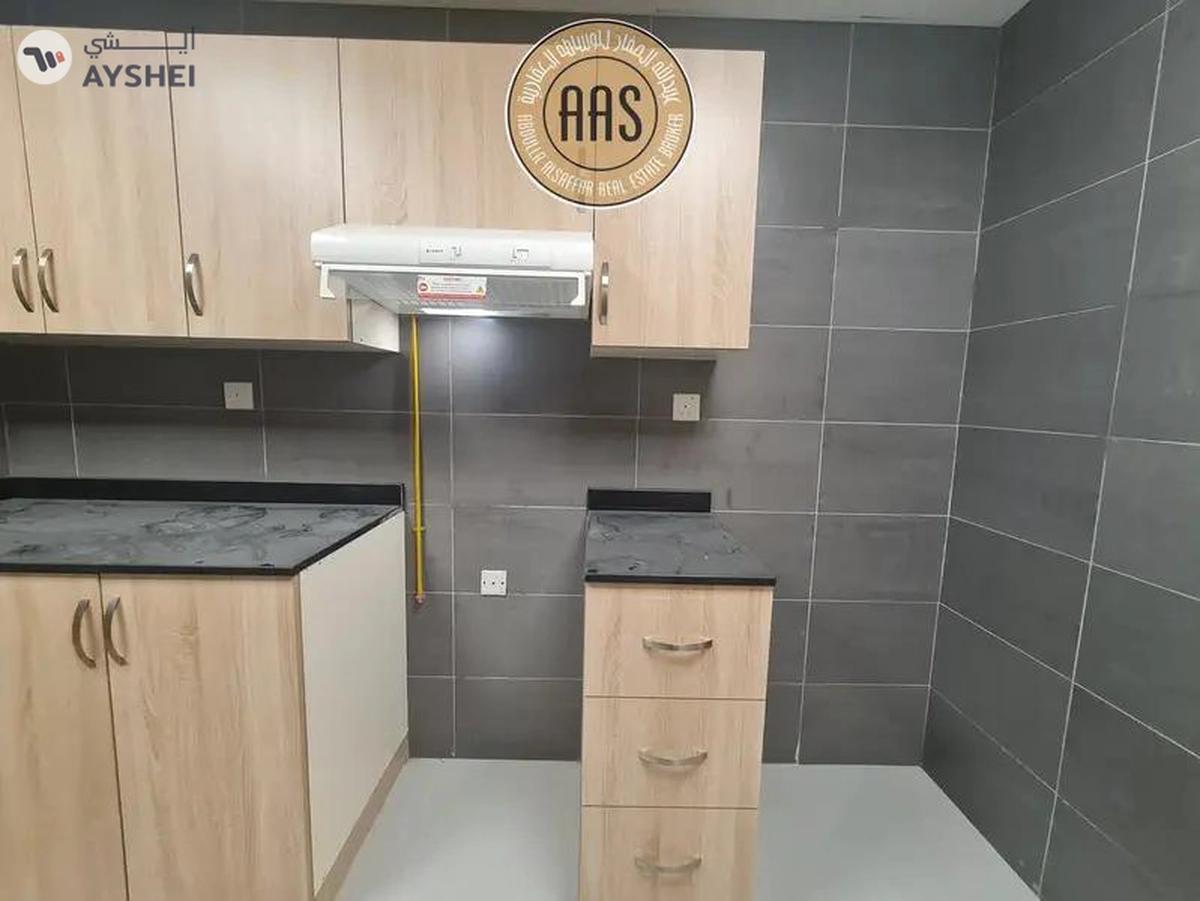 Full Sea View 2Bhk With Master Rooms 80k Full Facilities-10-10