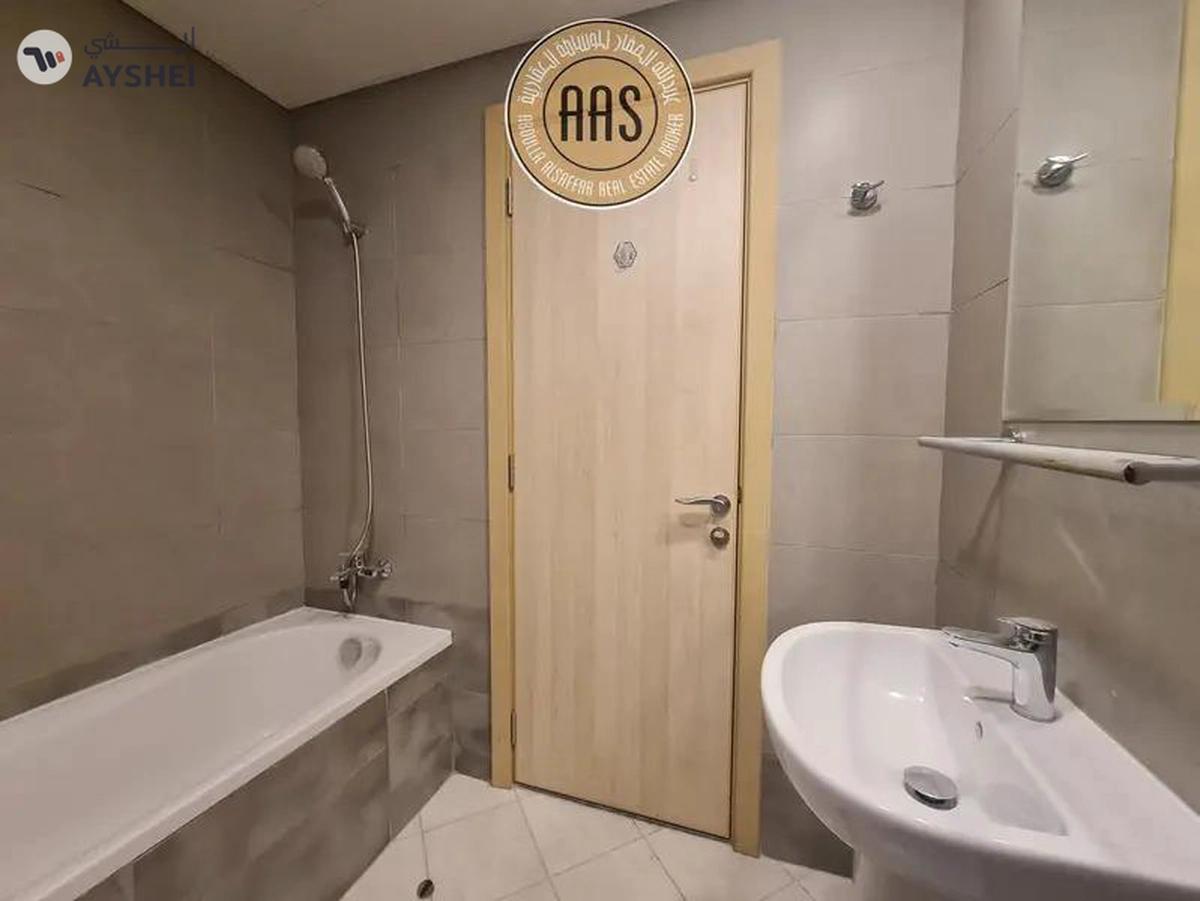 Full Sea View 2Bhk With Master Rooms 80k Full Facilities-13-13