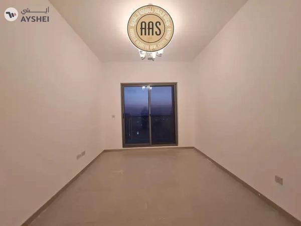 Full Sea View 2Bhk With Master Rooms 80k Full Facilities