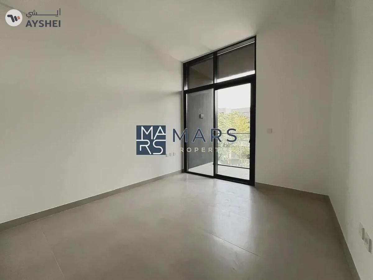 Brand New Elegent End Unit Ready to Move-1-landscape