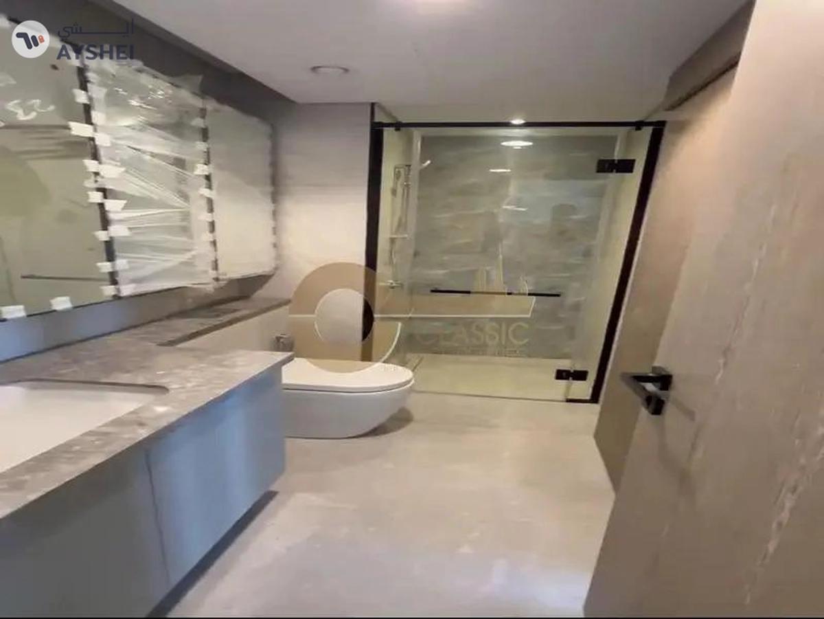 Spacious | 1 Bedroom Apartment | With Balcony-4-4