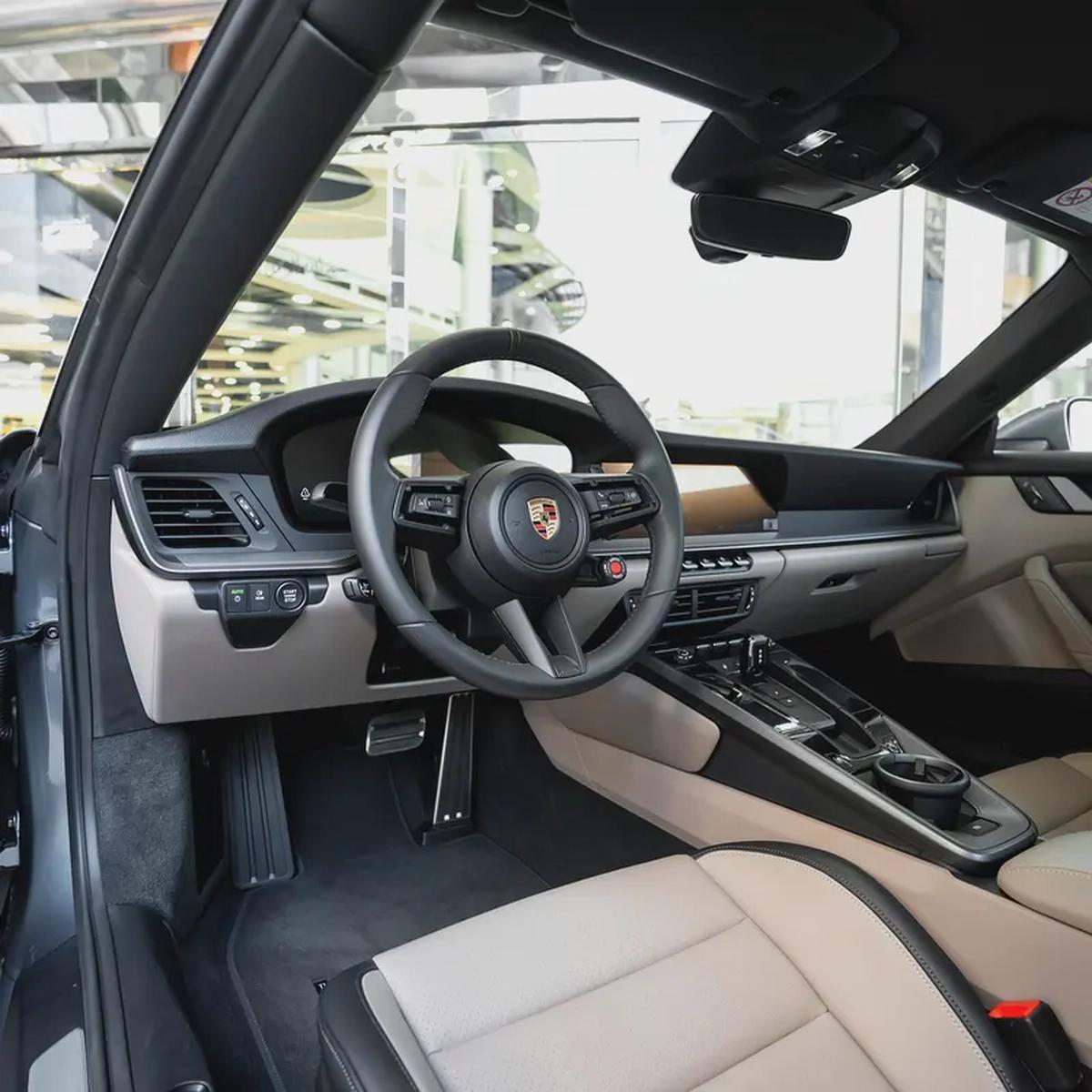 2025 PORSCHE 911 CARRERA-2-2