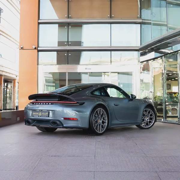 2025 PORSCHE 911 CARRERA