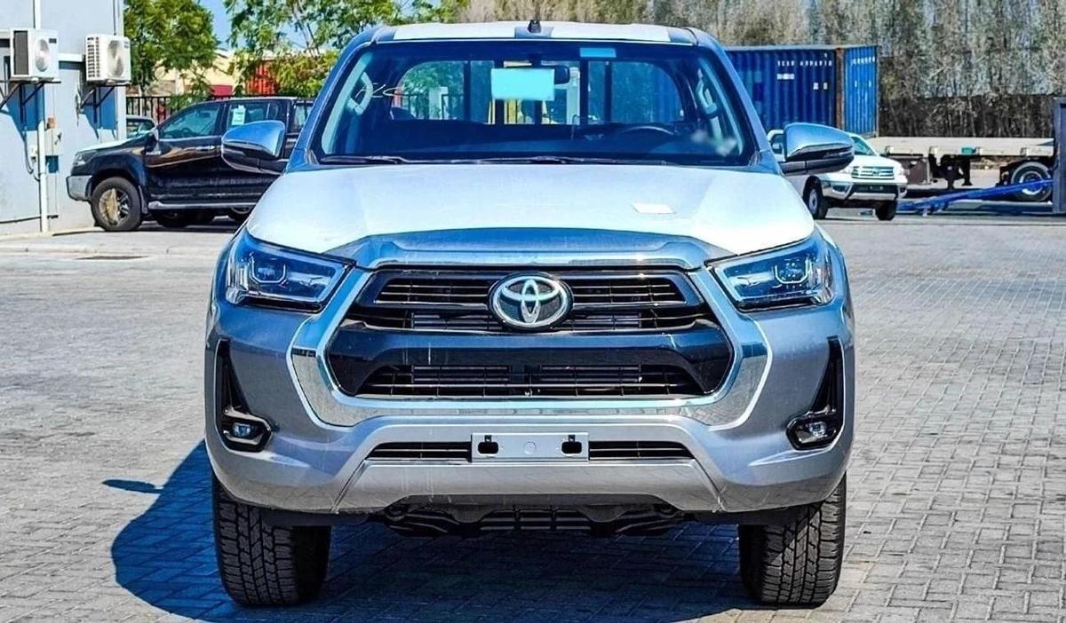 Toyota Hilux Toyota Hilux 2.4L Diesel AT Full Option MY2025_Silver-8-8