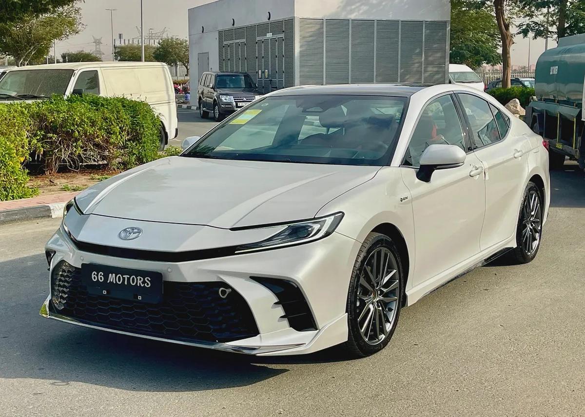 2024 Toyota Camry Hybrid 2.5L – Power, comfort, and efficiency in one perfect sedan-1-1