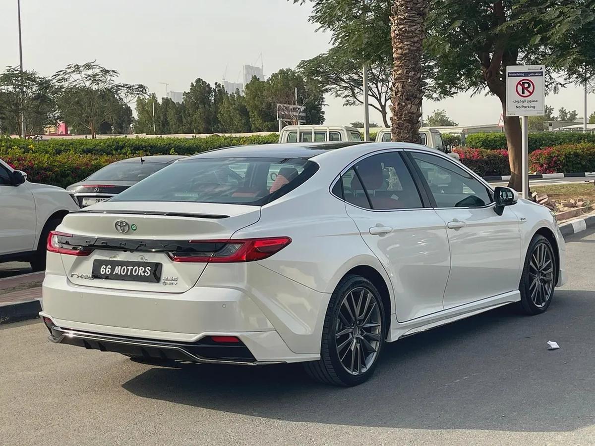 2024 Toyota Camry Hybrid 2.5L – Power, comfort, and efficiency in one perfect sedan-3-3