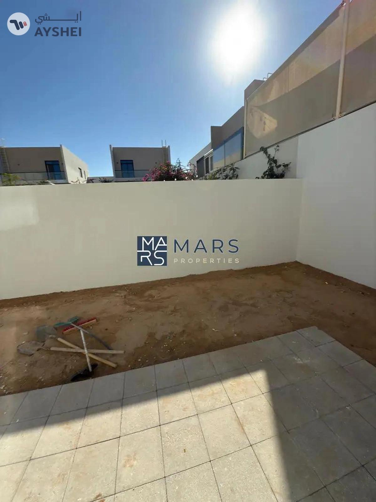 ๐2BHK Corner ๐ Bigger Layout ๐ | 2 Master Rooms ๐๏ธ | In Community๐-4-4