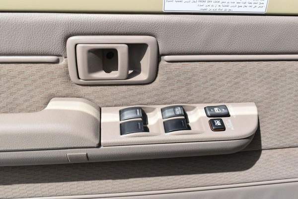 Toyota Land Cruiser Pick Up LC79 DC 2.8L AT GCC 2025