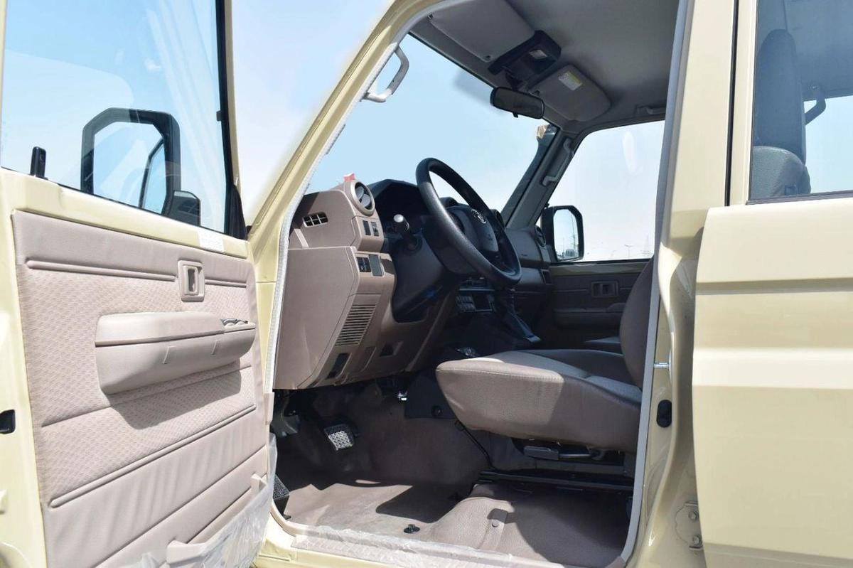 Toyota Land Cruiser Pick Up LC79 DC 2.8L AT GCC 2025-13-13
