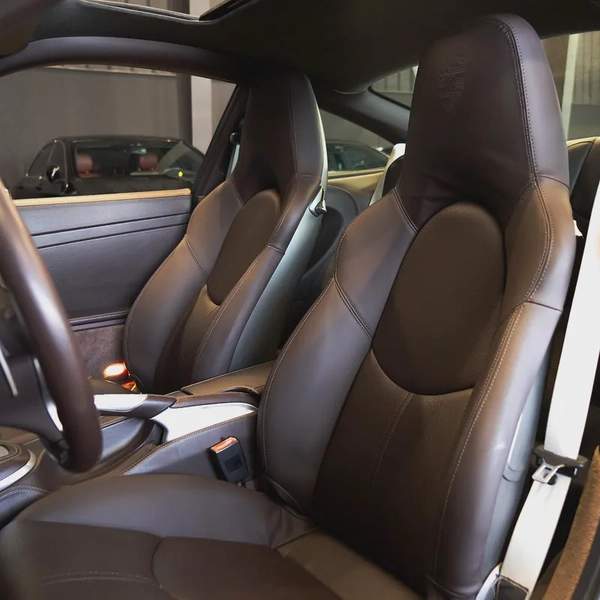 299,950 AED • Porsche 911 Turbo • 1 Year Warranty • Full Agency Service History