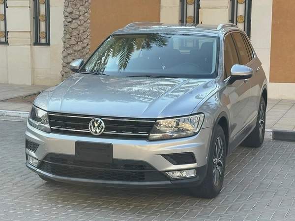 VOLKSWAGEN TIGUAN SE 2.0 TFSI - GCC SPECS - ACCIDENT FREE - FULL SERVICE HISTORY -