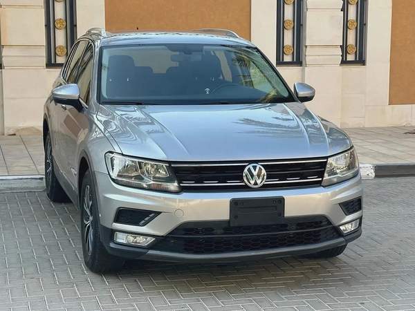 VOLKSWAGEN TIGUAN SE 2.0 TFSI - GCC SPECS - ACCIDENT FREE - FULL SERVICE HISTORY -