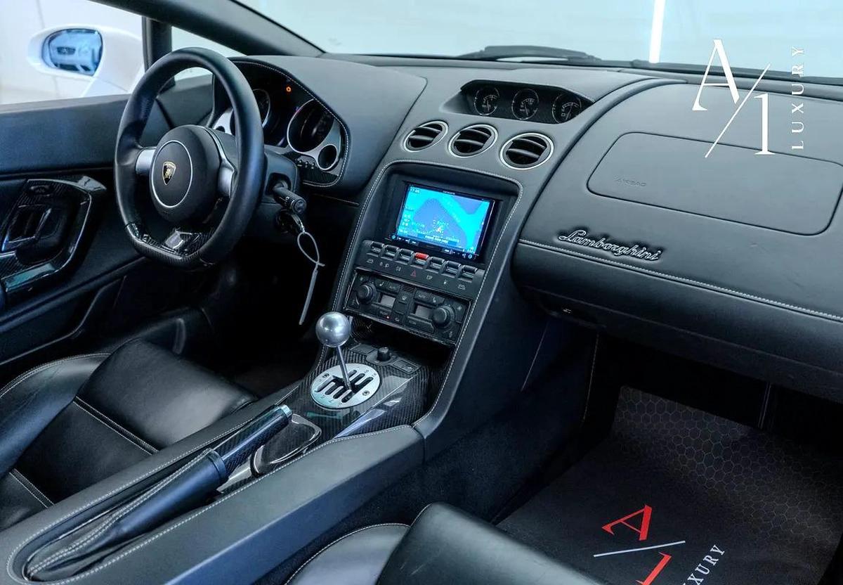 2007 Lamborghini Gallardo,GATED MANUAL TRANSMISSION Low Kms, Carbon Fibre, Japanese Spec-3-3