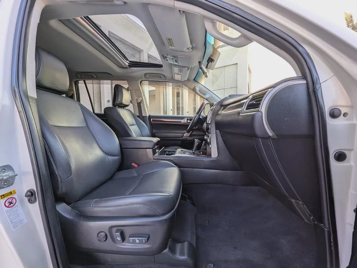 LEXUS GX460 2016 FULL OPTION IN EXCELLENT CONDITION-11-11
