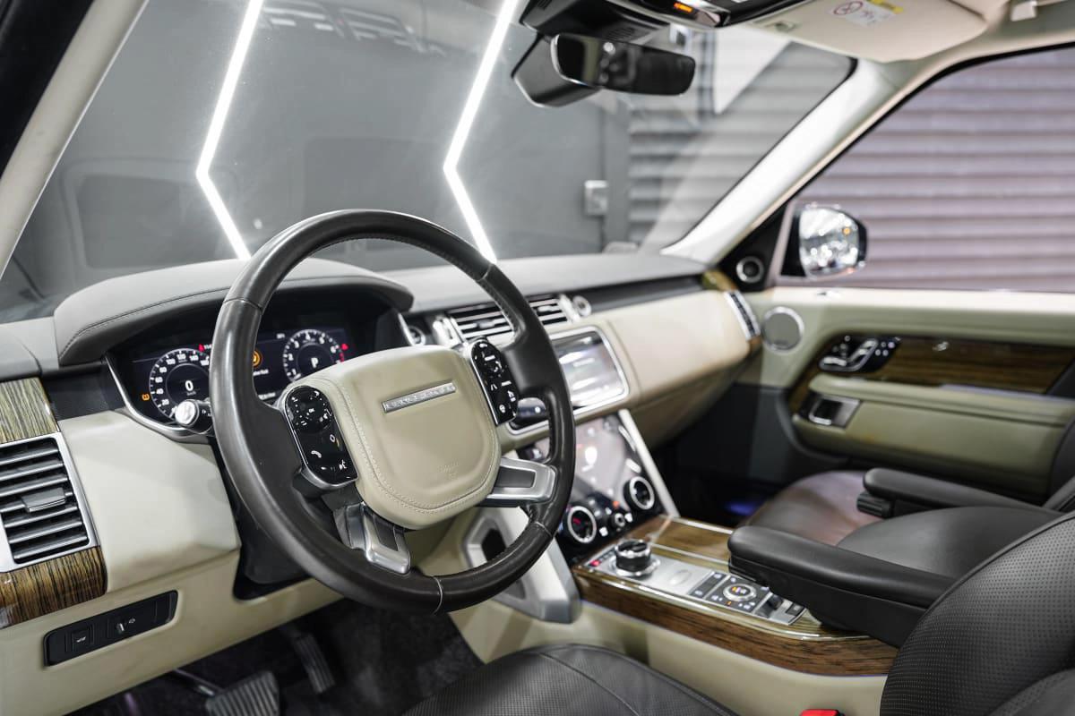 Land Rover Range Rover Vogue SE Supercharged LWB-2-2