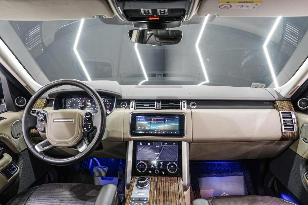 Land Rover Range Rover Vogue SE Supercharged LWB-4-4