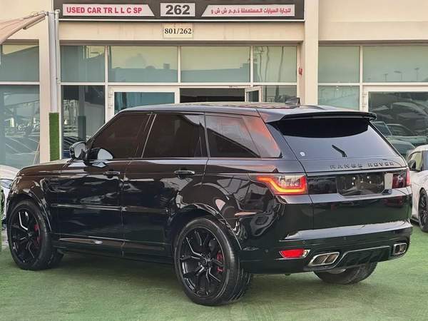 RANGE ROVER SPORT SVR GCC 2018 ORIGINAL PAINT PERFECT CONDITION