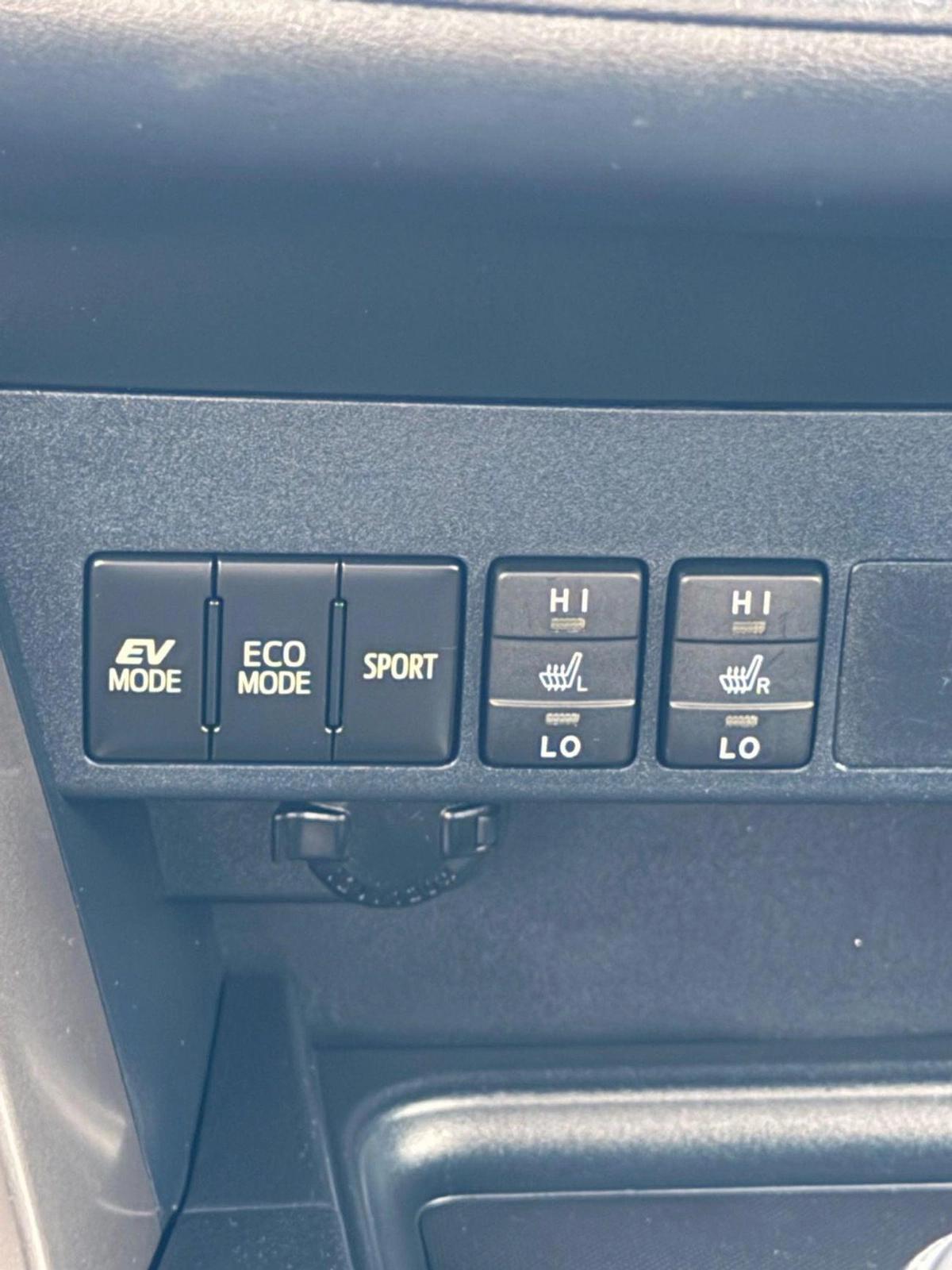Toyota RAV4 Hybrid Limited 2.5L full option-8-8