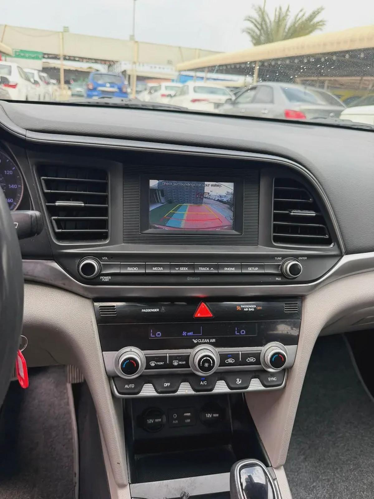 HYUNDAI ELANTRA SE-11-11