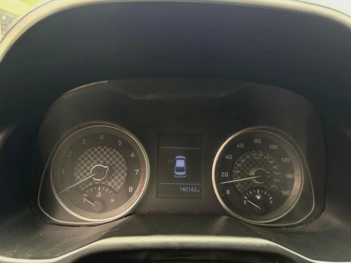 HYUNDAI ELANTRA SE-12-12