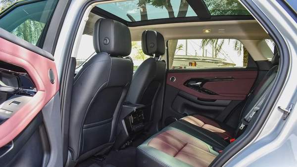 RANGE ROVER EVOQUE SE P250 DYNAMIC 2025!! FIVE YEARS WARRANTY!! THREE YEARS SERVICE CONTRACT