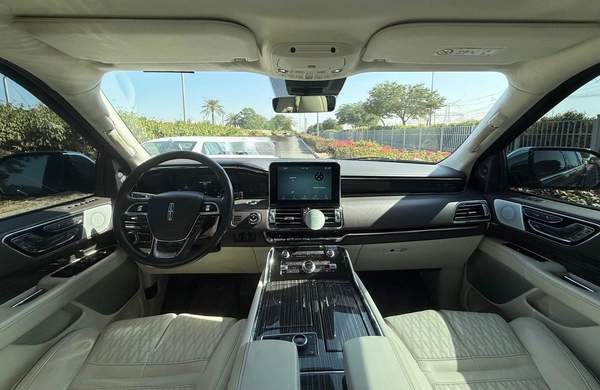LINCOLN NAVIGATOR PRESIDENTIAL | MODEL: 2021 | WARRANTY VALID TILL 9TH OCTOBER 2026 OR 100,000 KMS |