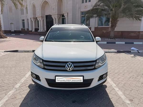 Volkswagen Tiguan 2.0 Tsi 4Motion 2016 Model GCC Specs With Partial Service History