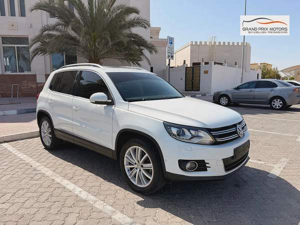 Volkswagen Tiguan 2.0 Tsi 4Motion 2016 Model GCC Specs With Partial Service History