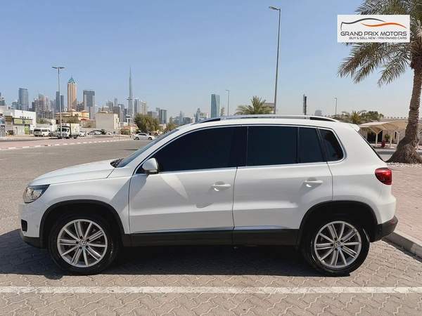 Volkswagen Tiguan 2.0 Tsi 4Motion 2016 Model GCC Specs With Partial Service History