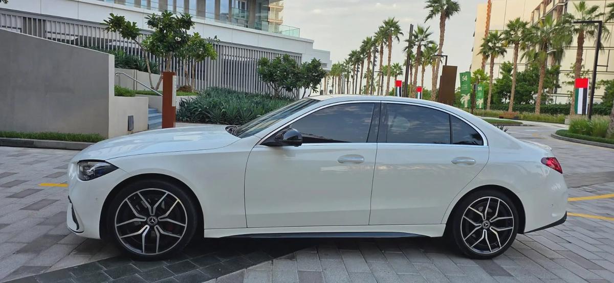2024-Mercedes Benz C200-Full option-Excellent Condition-1 Year Warranty-Bank Finance Available-4-4