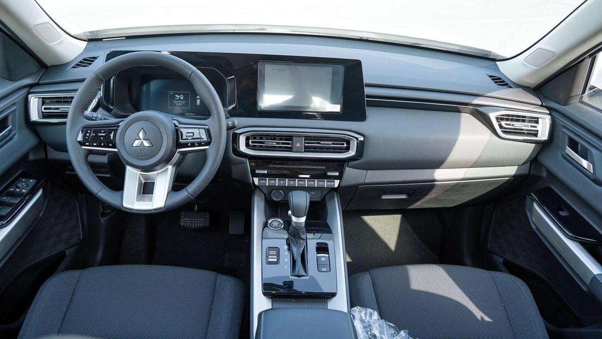 Mitsubishi Destinator Brand New 2026 Mitsubishi Destinator High Line 1.5L 7-Seater SUV GCC – Export Only-7-7
