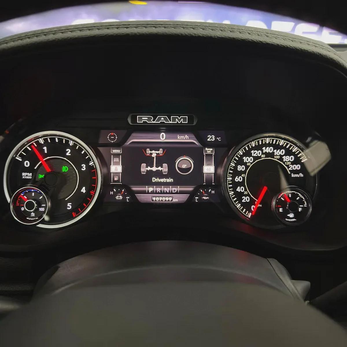 2022 Dodge RAM Laramie 3500 Diesel V6-5-5