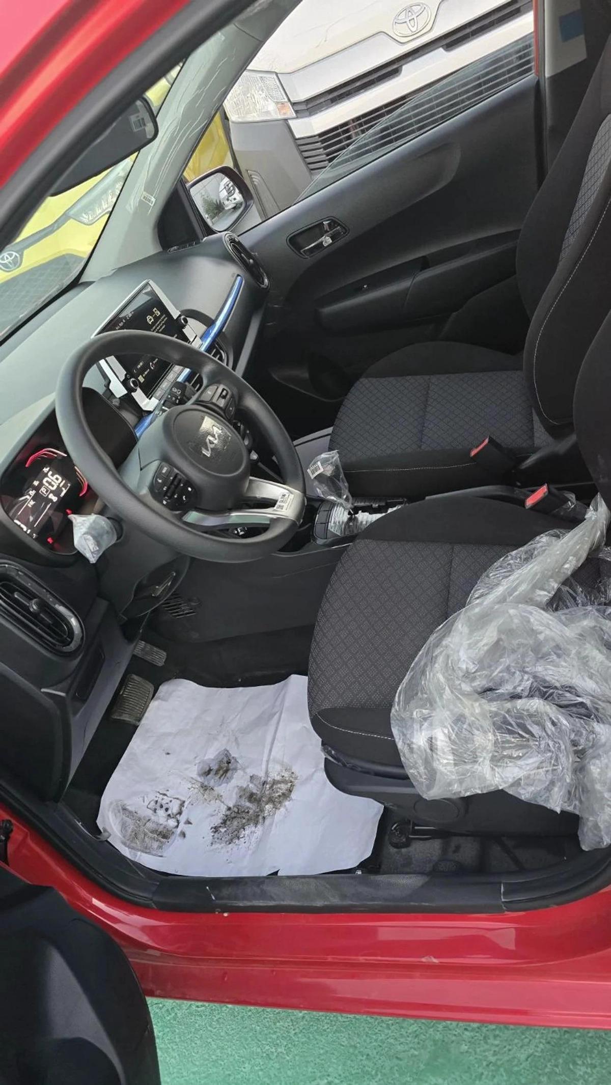 Kia Picanto LX 1.2L-13-13