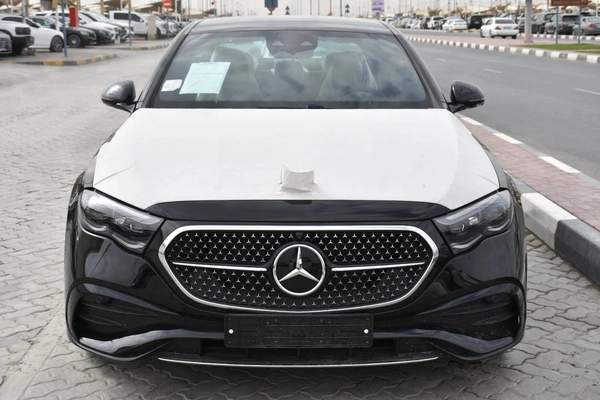 MERCEDES BENZ E300 AMG 2025 | BLACK