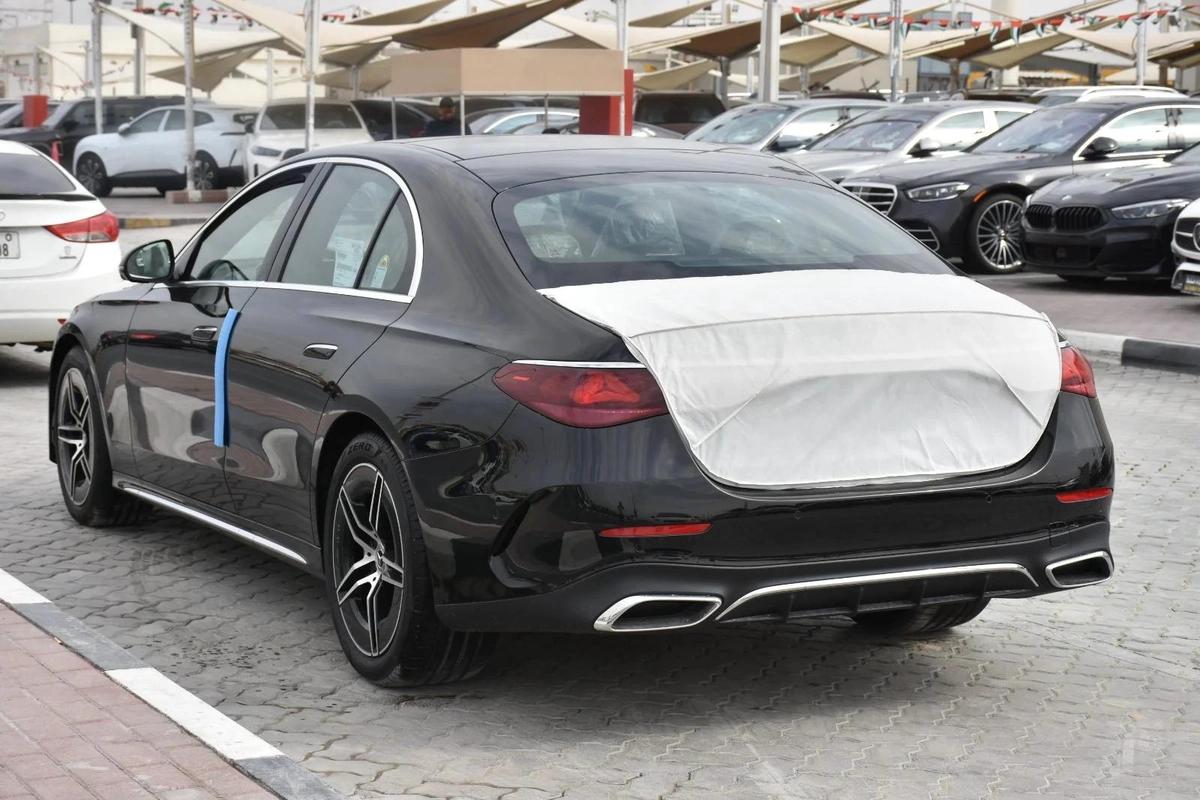 MERCEDES BENZ E300 AMG 2025 | BLACK-4-4