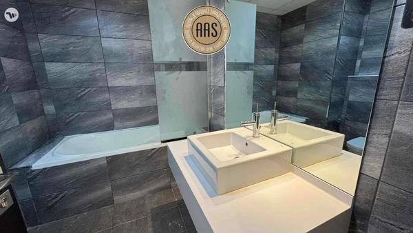 spacious big 1bhk in prime location in sheikh zayad road rent 99k