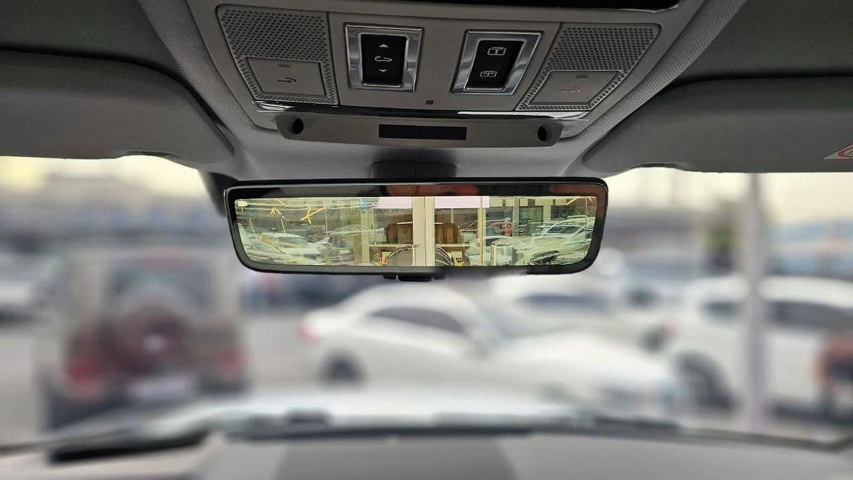 Land Rover Defender 2026 Land Rover Defender P400 HSE – White | Like New | GCC Specs-15-15