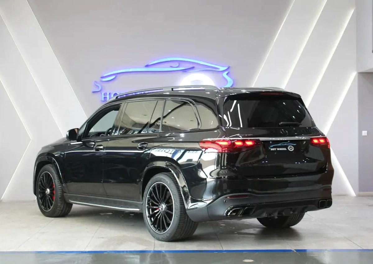 2024 - Mercedes Benz GLS 63 AMG Fully Loaded-4-4