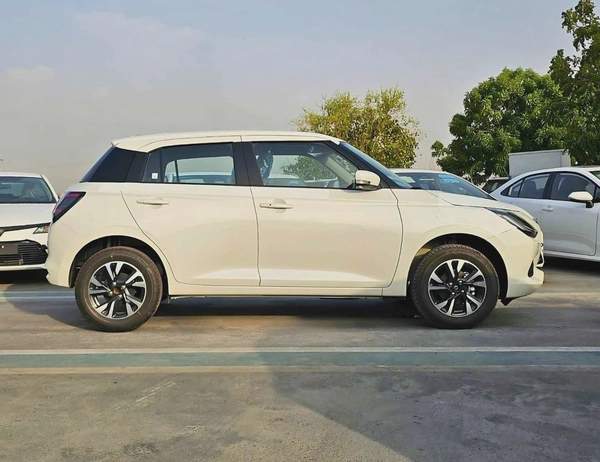 Suzuki Swift GLX / 1.2L PETROL A/T / PUSH START / REAR PARKING SENSOR / REAR CAMERA (CODE # GLX)